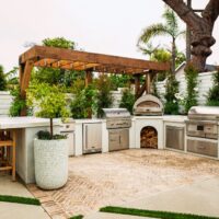 outdoor kitchen